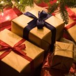Как да опаковаме подаръци за Коледа