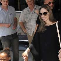 Анджелина Джоли в Босна