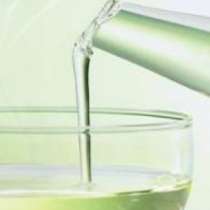 Преварена чаша вода на гладен стомах засилва метаболизма