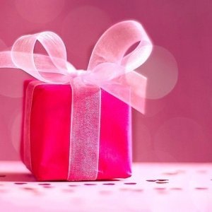 Всеки подарък трябва да носи положителна информация