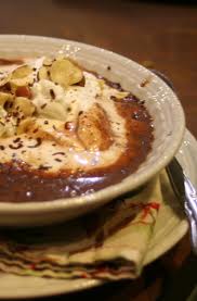 Шоколадова супа със сладолед и лавандула