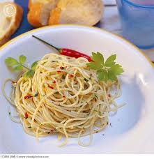Пикантен чеснов сос за спагети