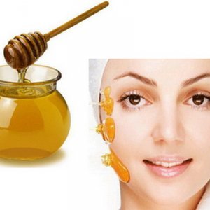 Домашна почистваща маска с мед за нормална кожа