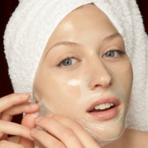 Как да се грижим за кожата с разширени пори на лицето