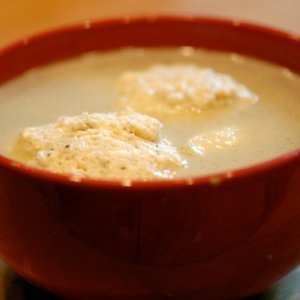 Супа с топчета от сирене по датски