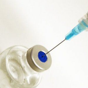 Безопасна ли е противогрипната ваксина
