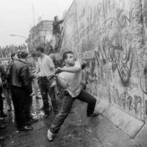 Навършват се 25 години от падането на Берлинската стена