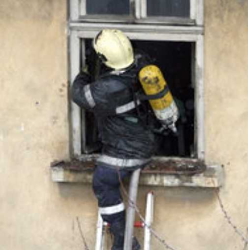 Пожар избухна в жилищен блок в квартал "Люлин"