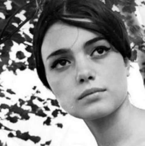 Снимка с Мис България от 1967 г. се прочу в интернет