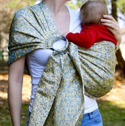 Защо носенето на бебето в слинг е по-полезно?