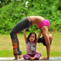 Невероятна йога за майка и дъщеря! - Уникални снимки