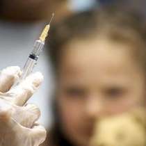 Родители се обявиха против задължителните ваксини