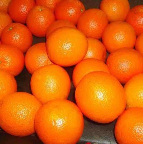 Мамят ни с лакирани портокали