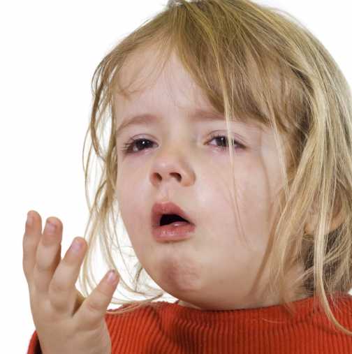 Лаеща кашлица - опасна ли е и как да се справим