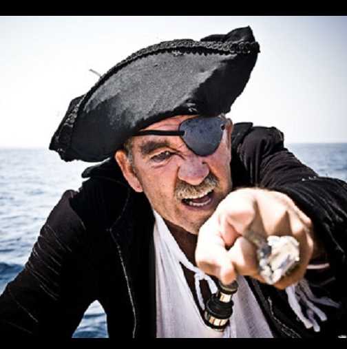 Знаете ли защо пиратите наистина носели превръзка на едното си око?