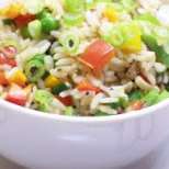 Пържен ориз със зеленчуци