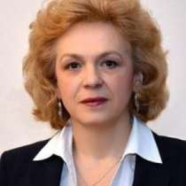 Петя Първанова е първата жена вътрешен министър на България 