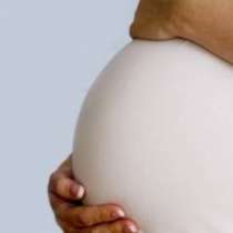Бременните излагат детето си на риск, ако спят по гръб