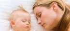 Бебето трябва да спи с мама до 3 годишна възраст