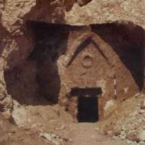 Снимки - Откриха гробницата на Исус Христос