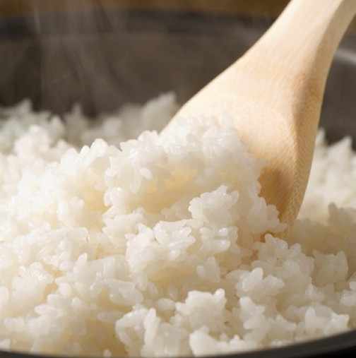 Как да варите ориза и да намалите наполовина калоричността: Какво трябва да направите, когато водата заври?