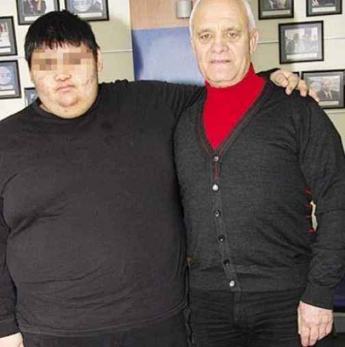 Запознайте се с най-дебелото българче - 190 килограма тежи