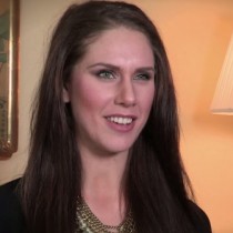 Живот с две вагини: 22-годишно момиче шокира с нейното обществено признание