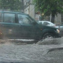 Проливен дъжд наводни Пловдив