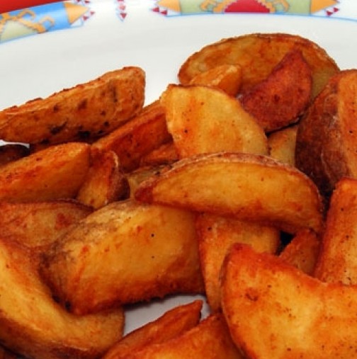 Как да си направите най- вкусните селски картофки на фурна за вечеря?