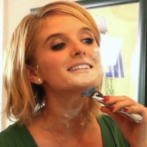 Жените си бръснат лицето! Дерматолози обясняват защо? (Видео)