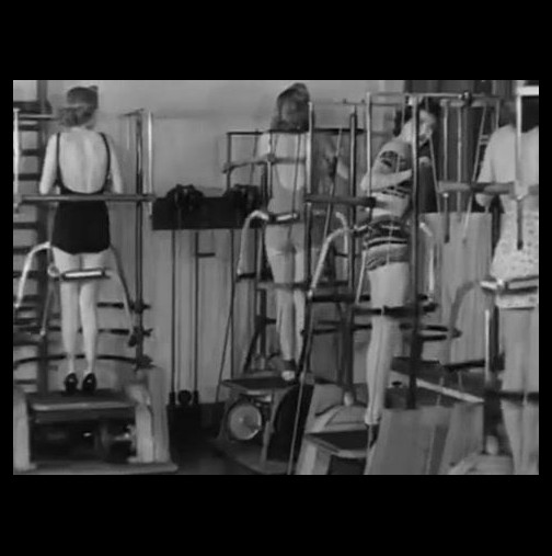 Любопитно видео: Ето как са "тренирали" жените през 40-те, за да отслабнат. Дали е имало полза?