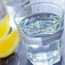 Как да си направите алкална вода, която ще ви предпазва от много болести?