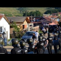 Ексклузивно!!! Полицията и жандармерията на крак, във Факултета шествие, там е като на война!!!