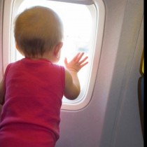 Най-добрият начин да пътувате с дете – съветите на стюардесите