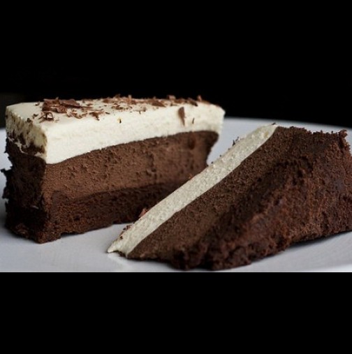 Домашна торта с три вида шоколад без печене. Изкушение за всички сетива!