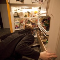 Просто искала да вземе храна от хладилника, а там я чакал истински ужас