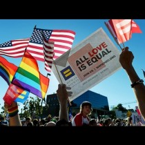 26 юни - исторически ден за хомосексуалните в САЩ - върховният съд призна гей браковете за законно право