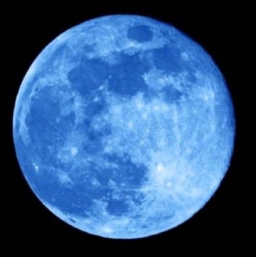 Тази нощ ще наблюдаваме необичайното явление "синя луна" - Какво означава това?