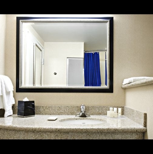 8 начина да оползотворите пространството в малката баня и тя да изглежда по-голяма
