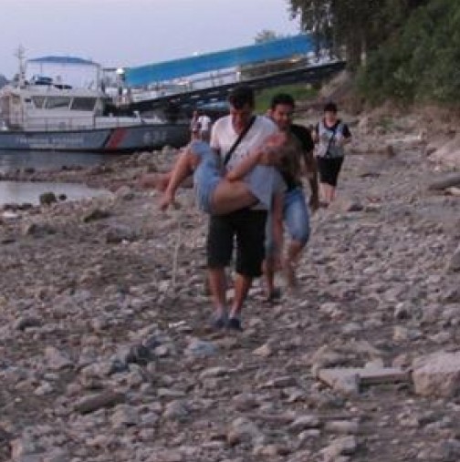 14-годишно момче изчезна в Дунава край Русе, майка му припадна на брега