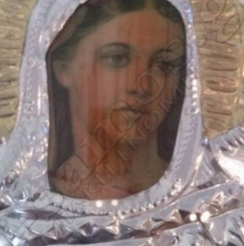 Чудо: Кървави сълзи от иконата на Св. Великомъченица Ирина