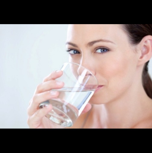 Алкална вода: Рецепта за вода, която пречиства от токсини и предпазва от рак