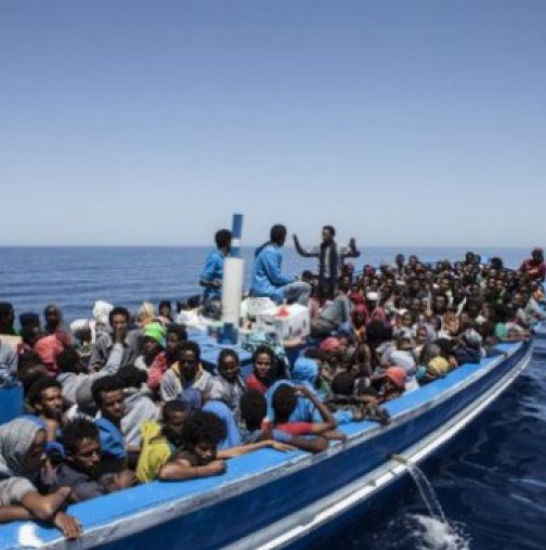 Нова трагедия: 15 деца загинаха, след като лодка с ...