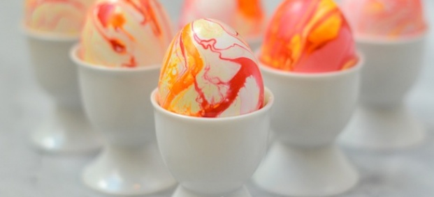 Как да боядисаме мраморни яйца за Великден