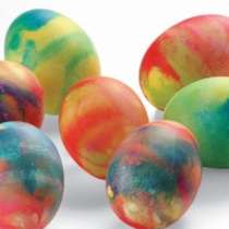 Как да боядисаме яйца в преливащи цветове за Великден