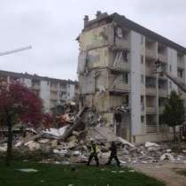 Най-малко две жертви при срутване на жилищен блок във Франция