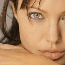 Анджелина Джоли с тежка диагноза и успешна операция
