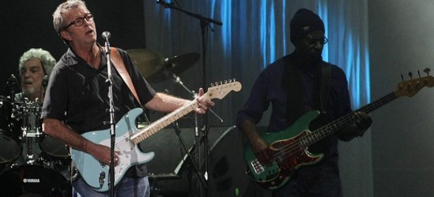 Ерик Клептън пее на фестивал в Ню Йорк
