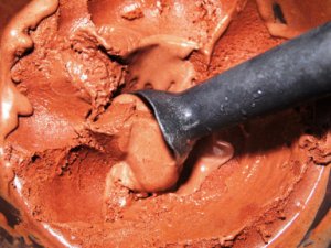 Домашен сладолед с черен шоколад