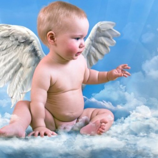 Когато едно бебе се готвело да се появи на бял свят при родителите си на Земята, Господ му казал:
